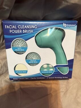 NIB b-pure Facial Cleansing Power Brush - Seafoam Green